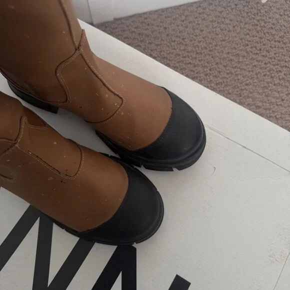 Ganni - Rubber knee-high boots - Picture 2 of 4